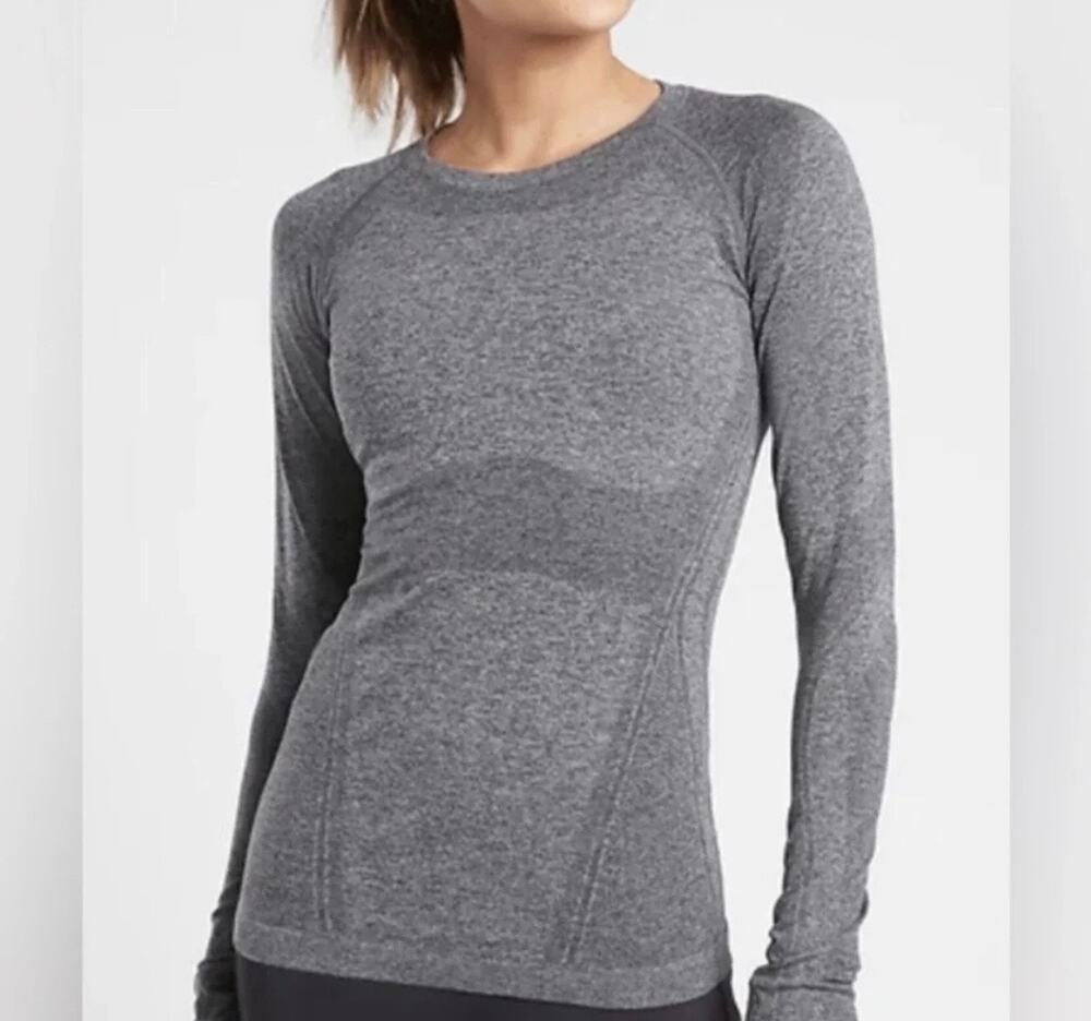 Athleta Heather Gray Long Sleeve Performance Top Seamless Size L